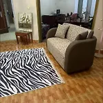 Relaxable House